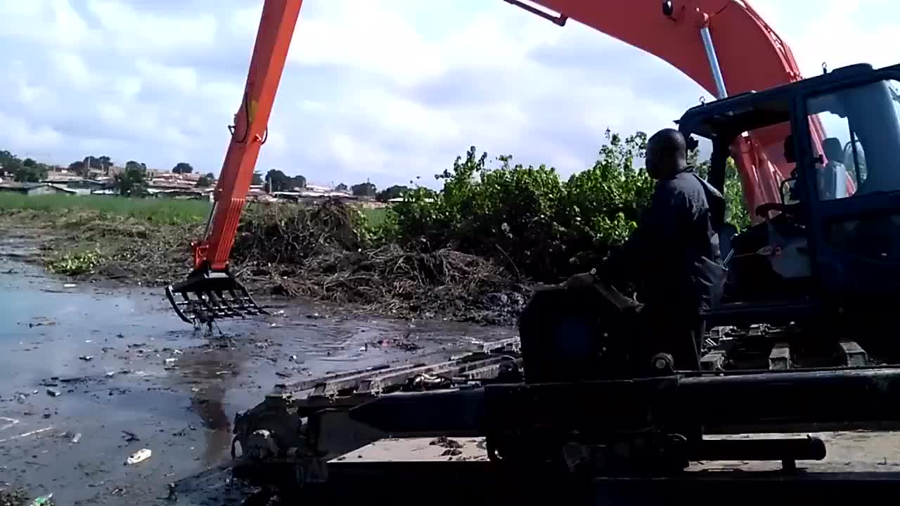 HEKING Amphibious Excavator HK300SDA